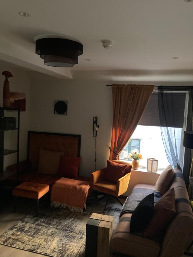 Downtown Historical House With Renovated Apartments Олесунн Екстер'єр фото